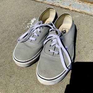 Grey Vans in great condition! Size 7.5